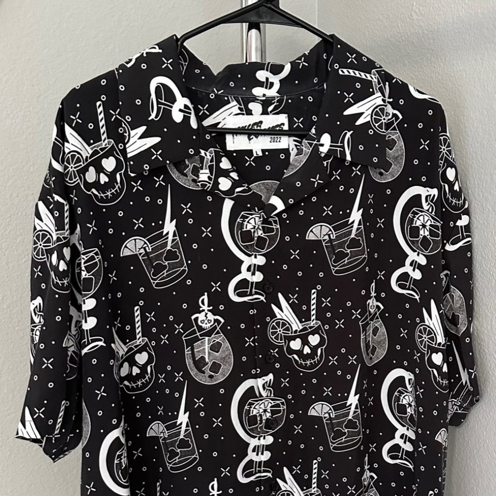 Killer Curves Tiki Drip Vacation Shirt